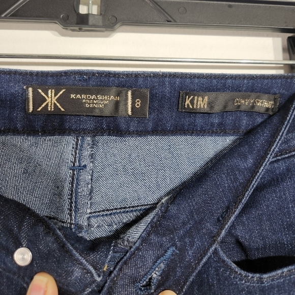 Kardashian Premium Denim Dark Blue Jeans Size 8 - Picture 5 of 11